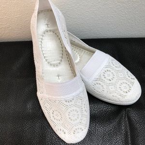 Brand New Women Lace/Crochet Slip ons - 6.5M